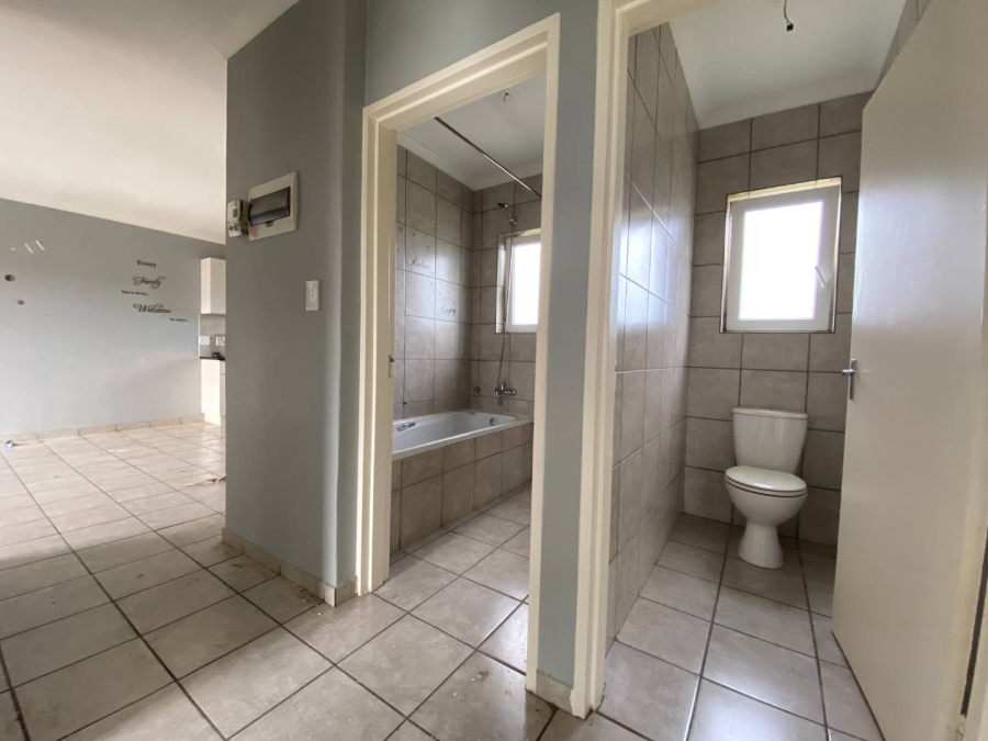 3 Bedroom Property for Sale in Klein Drakenstein Western Cape